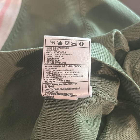 Like new Nike Golf sweater - Picture 5 of 8